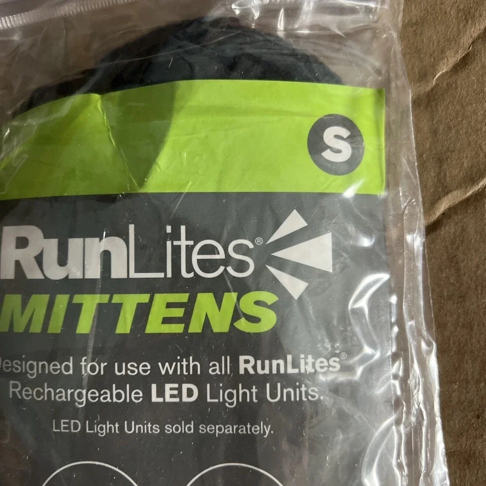 runLites Mittens Black Running Fleece Gloves size Small with battery
